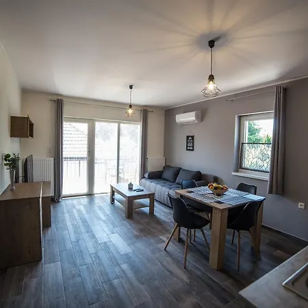 Boka Apartmanhaz * גיולה