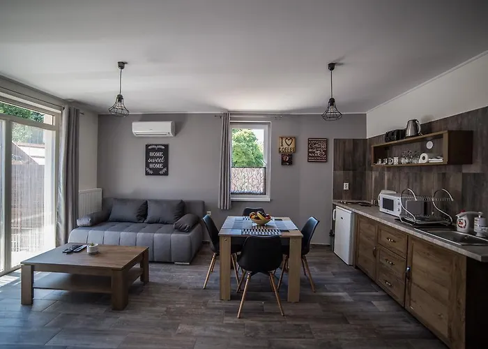Lägenhet Boka Apartmanhaz Gyula